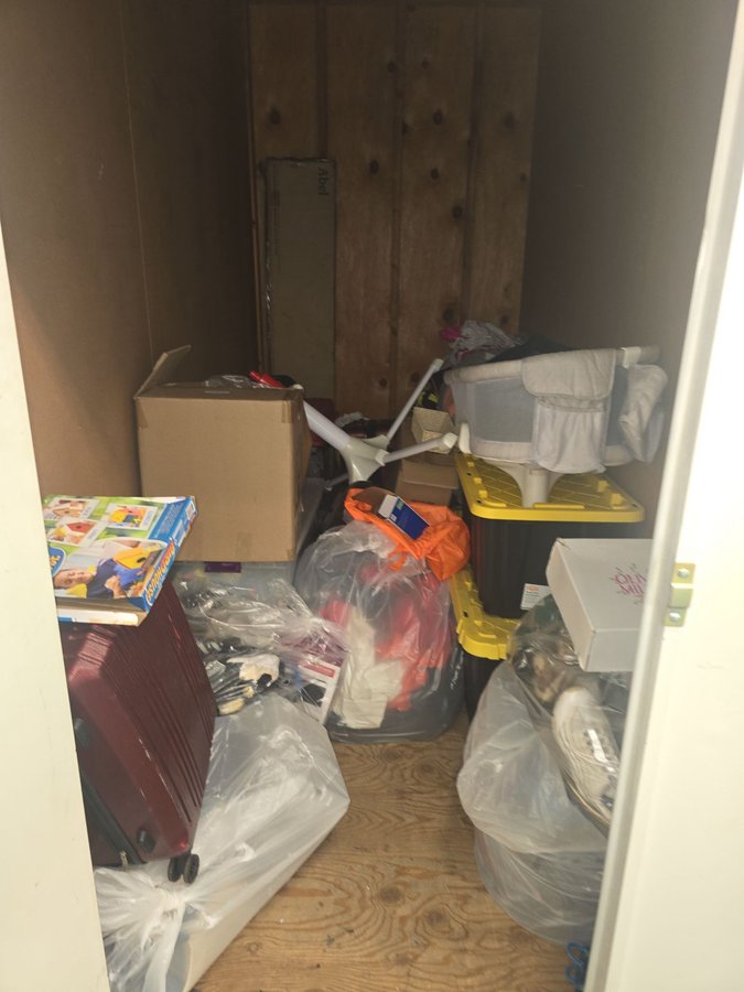 5 x 10 storage unit in San Leandro, CA