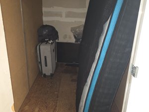 5 x 10 storage unit in San Leandro, CA