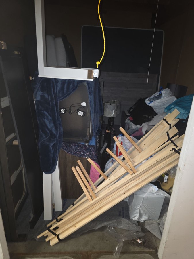 10 x 15 storage unit in San Leandro, CA