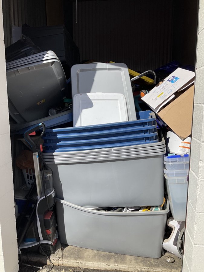 6 x 9 storage unit in Santa Clarita, CA