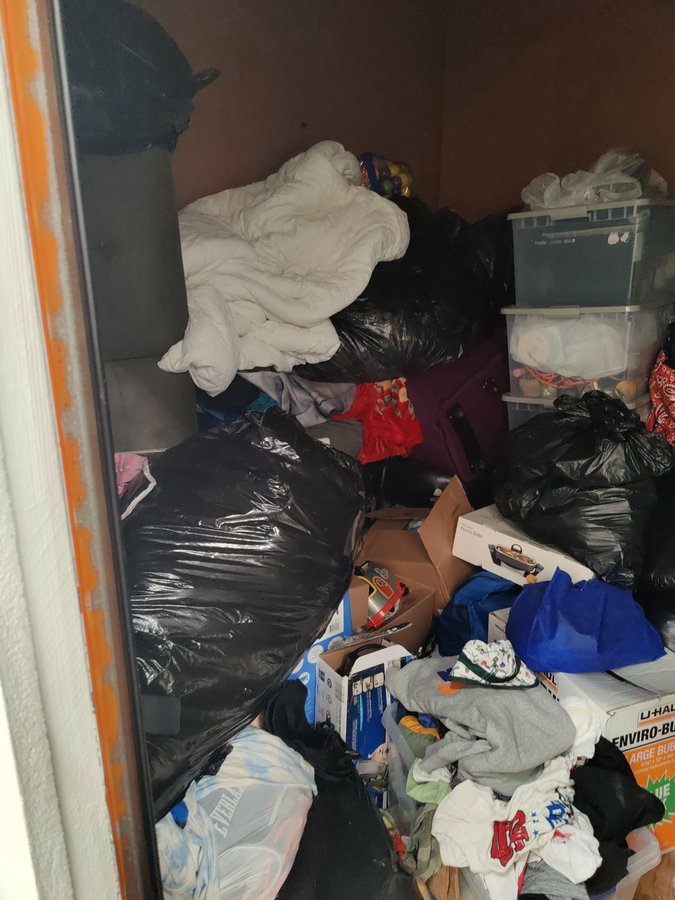 10 x 10 storage unit in San Leandro, CA