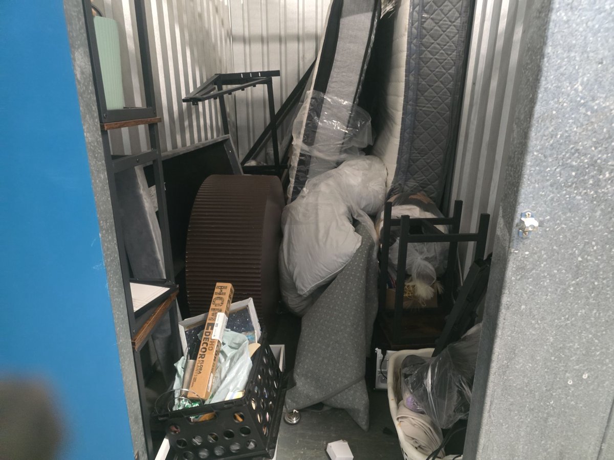 5 x 10 storage unit in Cincinnati, OH
