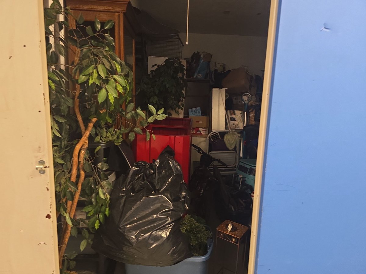 10 x 13 storage unit in Cincinnati, OH