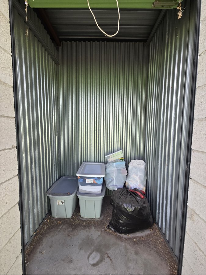5 x 5 storage unit in Hesperia, CA