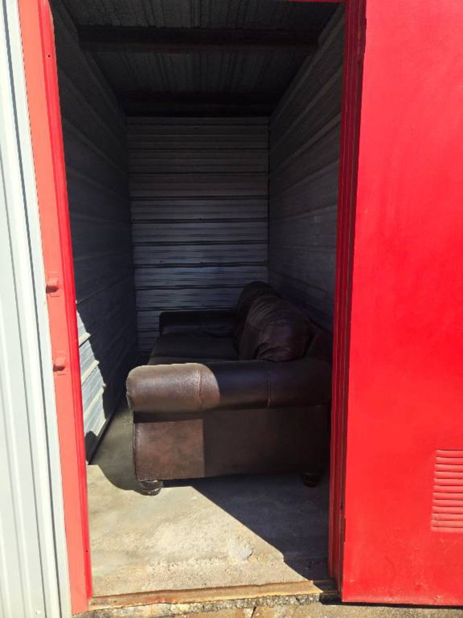 5 x 10 storage unit in Tulsa, OK