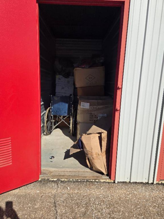 5 x 10 storage unit in Tulsa, OK