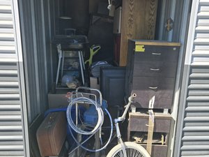 5 x 10 storage unit in Lancaster, CA