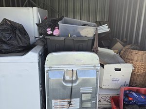 10 x 15 storage unit in Lancaster, CA