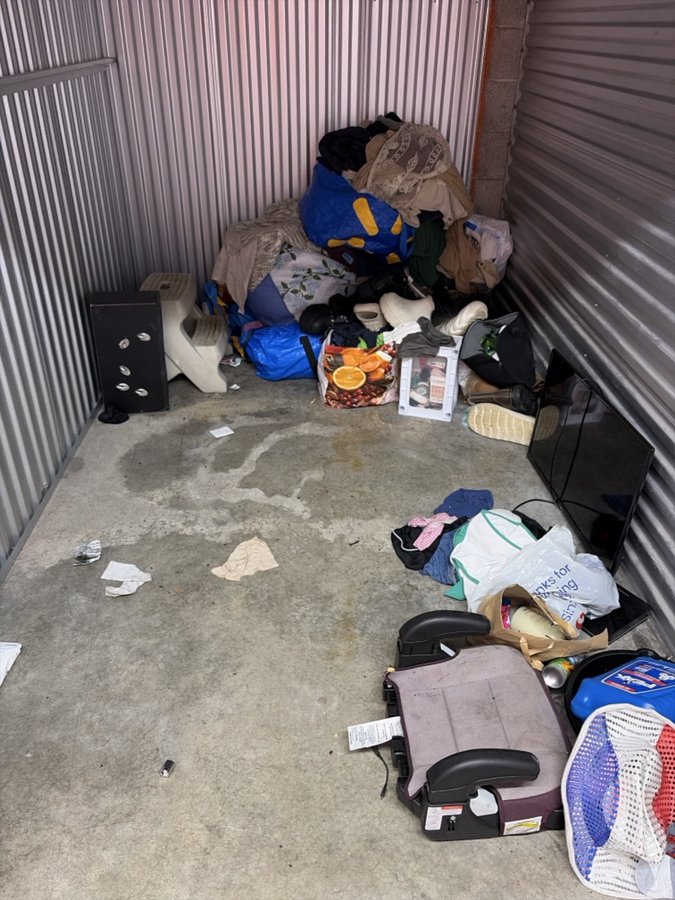 6 x 9 storage unit in Auburn, WA