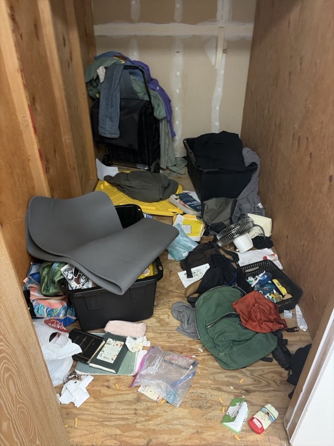 5 x 10 storage unit in Tacoma, WA