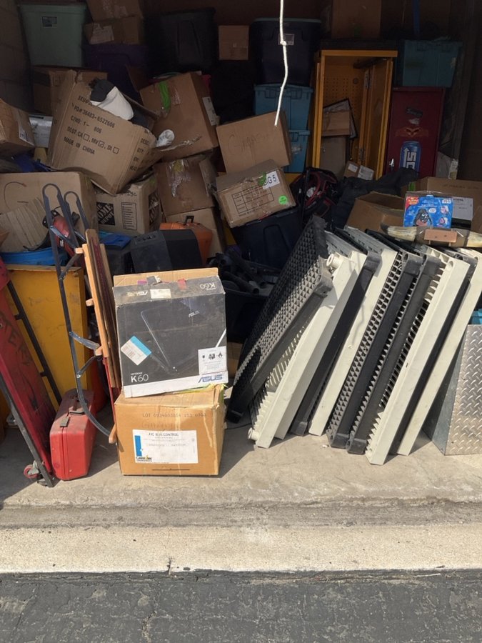 10 x 10 storage unit in Redlands, CA