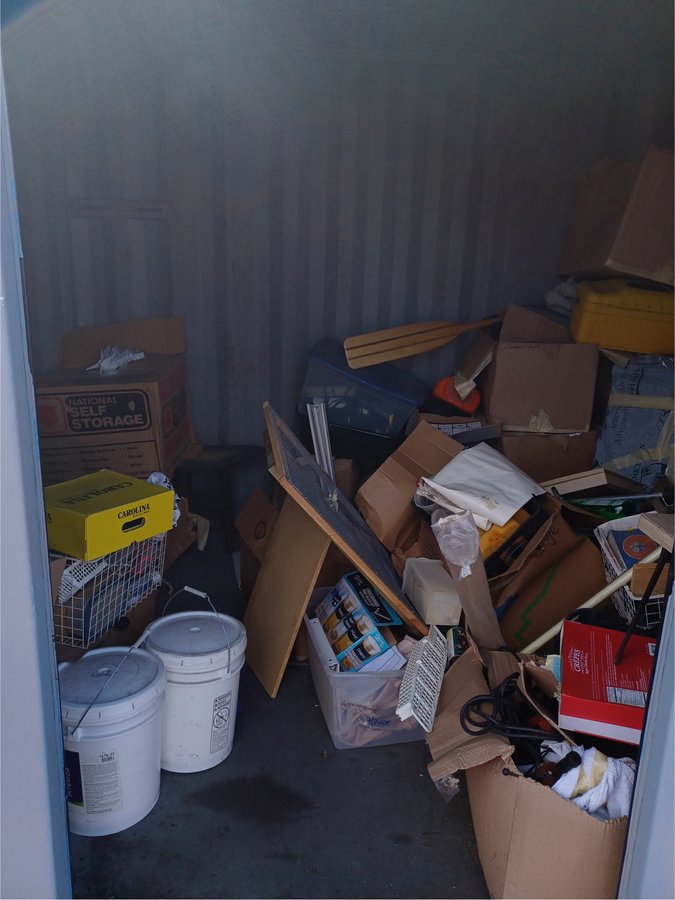 12 x 8 storage unit in West Sacramento, CA