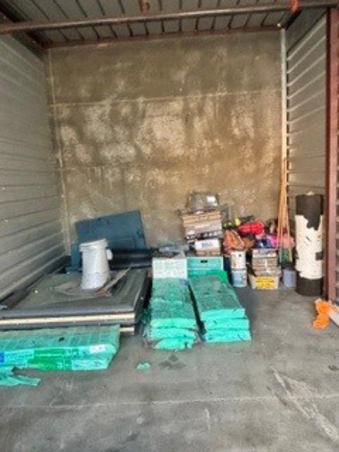 10 x 20 storage unit in Fairfield, CA
