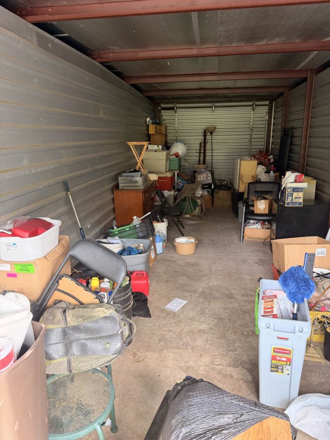 10 x 30 storage unit in Hanover, PA