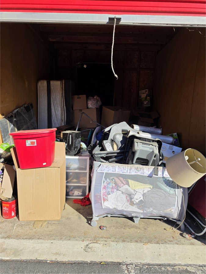 10 x 15 storage unit in Las Vegas, NV