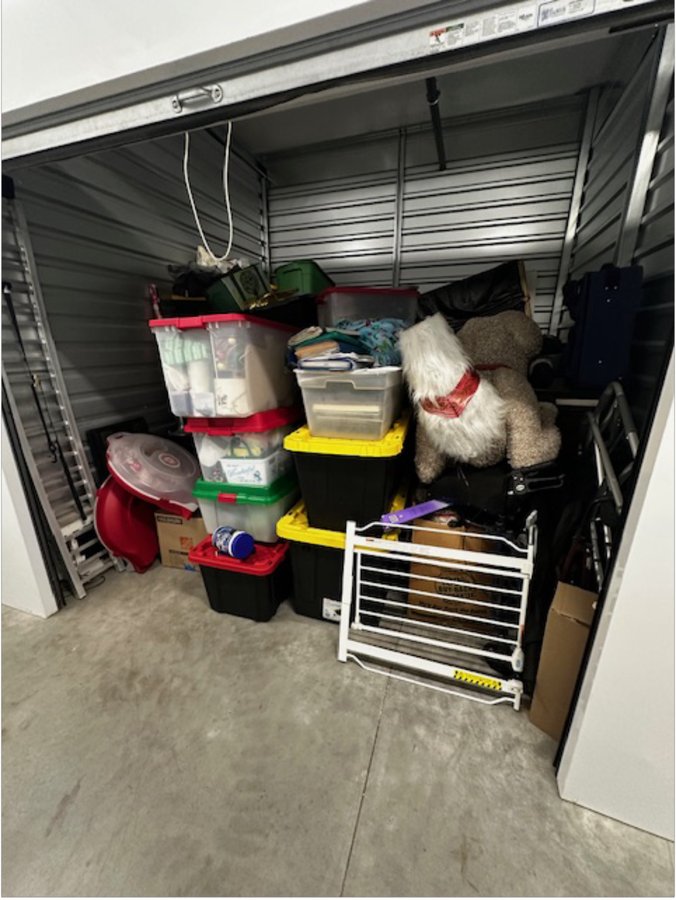 10 x 10 storage unit in Moreno Valley, CA