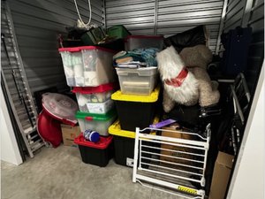 10 x 10 storage unit in Moreno Valley, CA