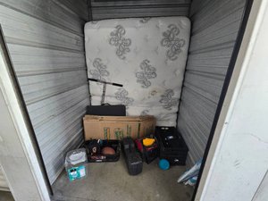 5 x 5 storage unit in Anaheim, CA