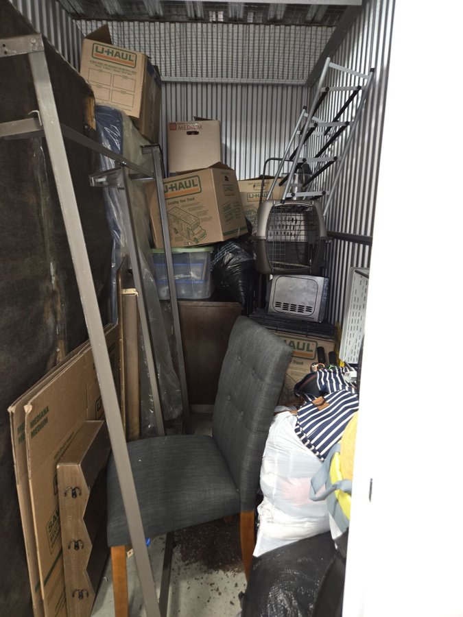 5 x 10 storage unit in Washington, DC