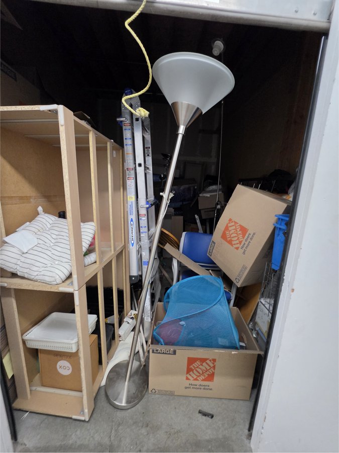 10 x 15 storage unit in Las Vegas, NV