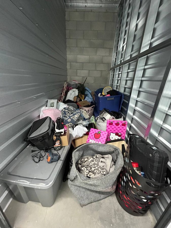 5 x 10 storage unit in Richmond, CA