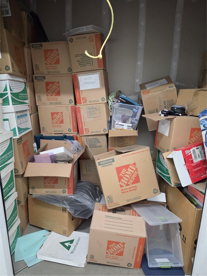 5 x 10 storage unit in Las Vegas, NV