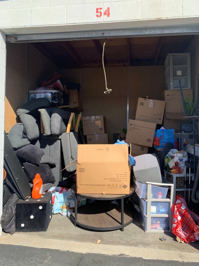 10 x 10 storage unit in Sun City, CA