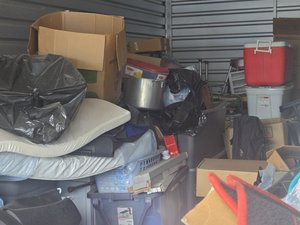 10 x 25 storage unit in Stockton, CA
