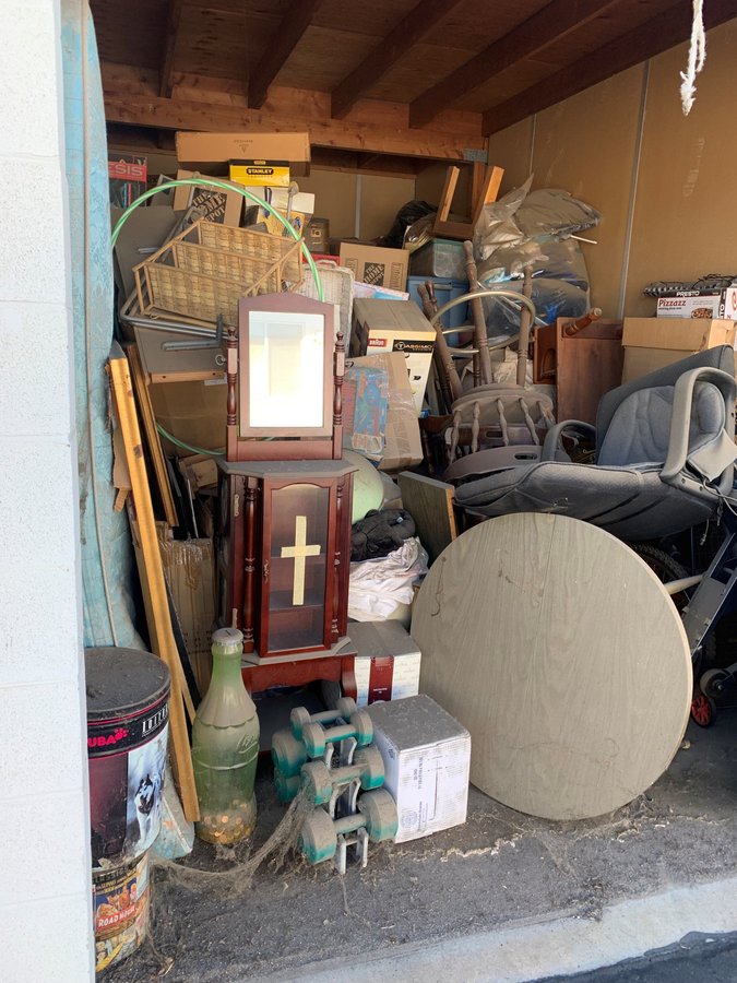 10 x 20 storage unit in Sun City, CA