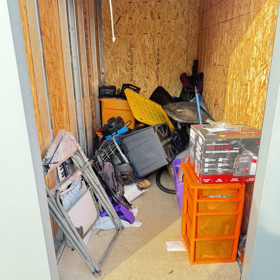 5 x 10 storage unit in Salem, OR