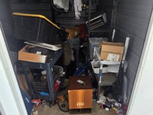 10 x 10 storage unit in Anaheim, CA