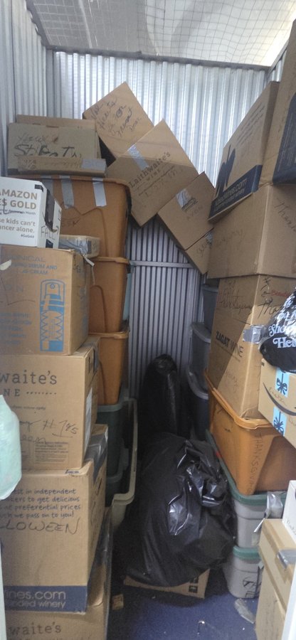5 x 5 storage unit in Staten Island, NY