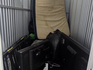 5 x 10 storage unit in Staten Island, NY