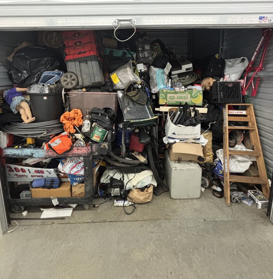 10 x 10 storage unit in Puyallup, WA