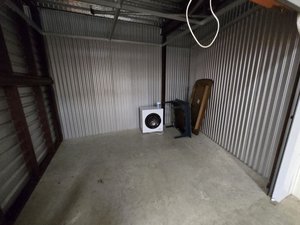 10 x 11 storage unit in Washington, DC