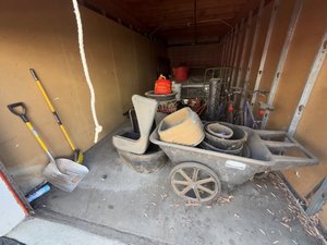 10 x 30 storage unit in Oxnard, CA