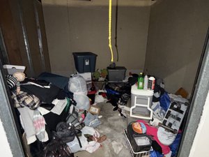 10 x 10 storage unit in Oxnard, CA