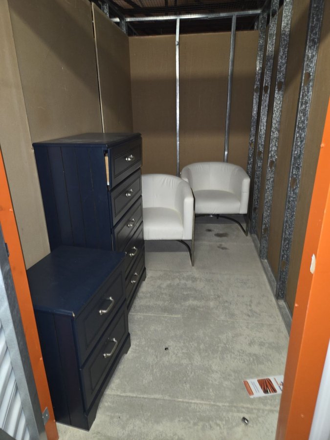 5 x 10 storage unit in Arlington, VA
