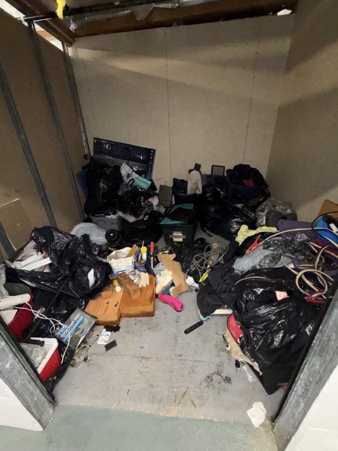10 x 10 storage unit in Oxnard, CA