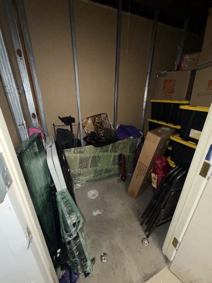 5 x 10 storage unit in Oxnard, CA