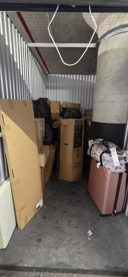 5 x 10 storage unit in Staten Island, NY