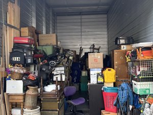 12 x 25 storage unit in Puyallup, WA