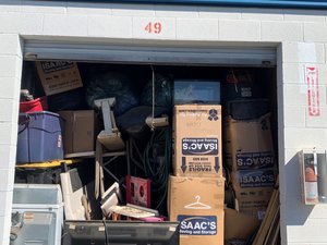 10 x 15 storage unit in Sun City, CA