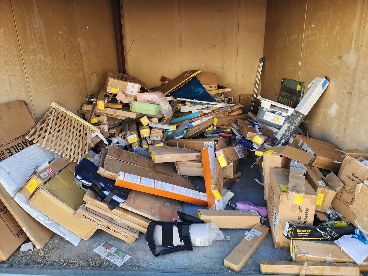 10 x 15 storage unit in North Las Vegas, NV