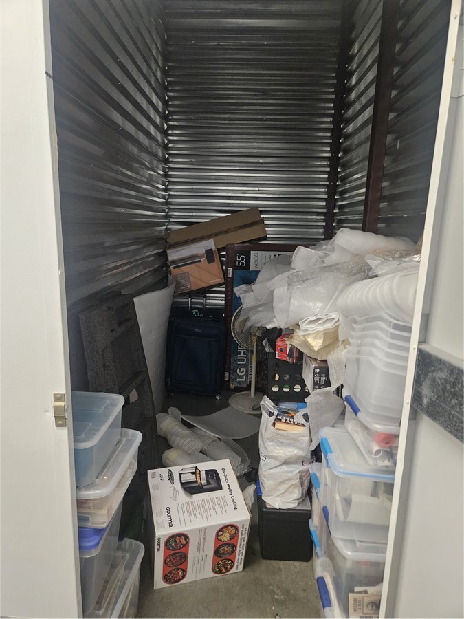 5 x 10 storage unit in San Diego, CA