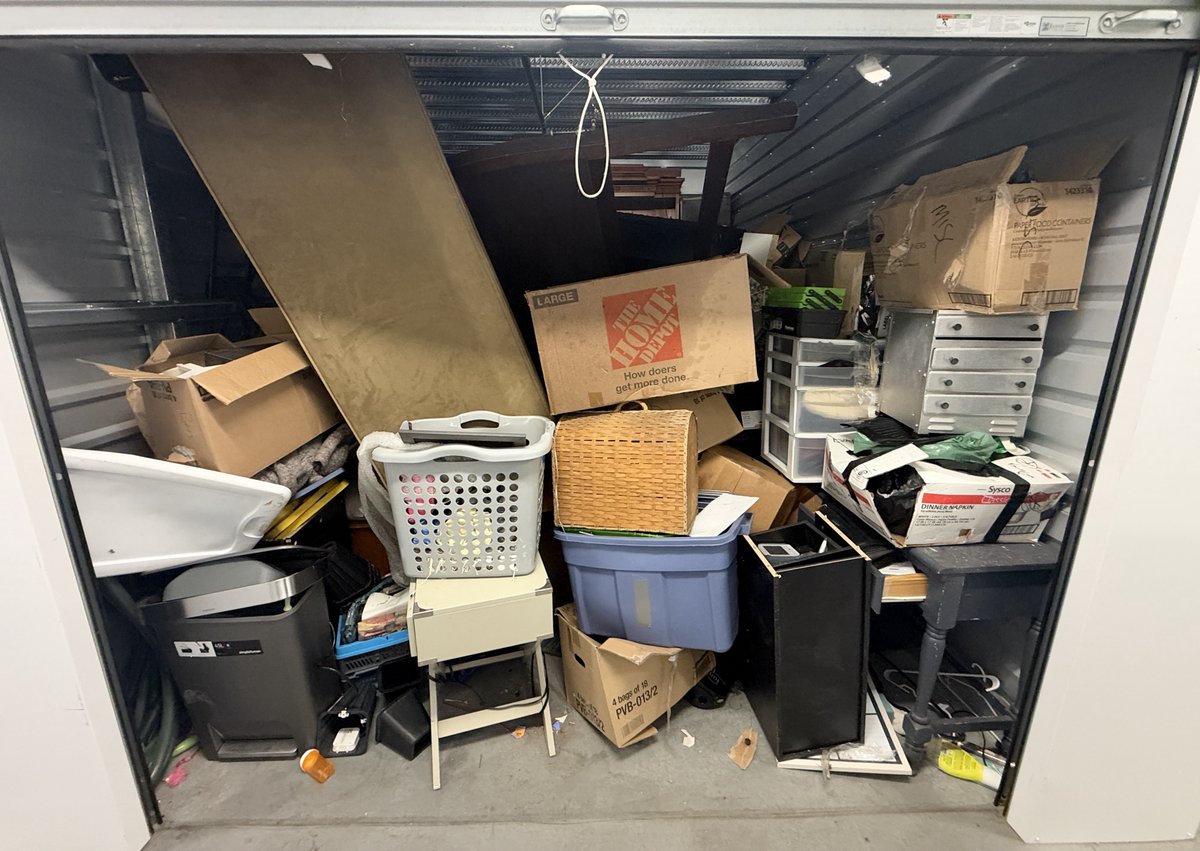 10 x 15 storage unit in Portland, OR
