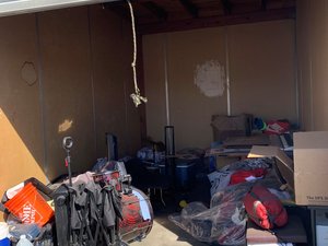 10 x 15 storage unit in Sun City, CA
