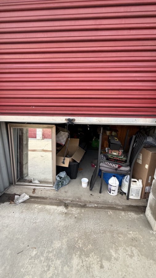 8 x 15 storage unit in Yucaipa, CA
