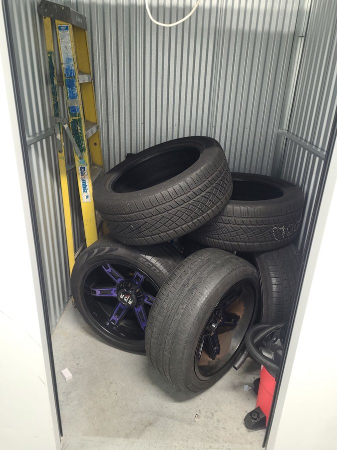 5 x 5 storage unit in Portland, OR