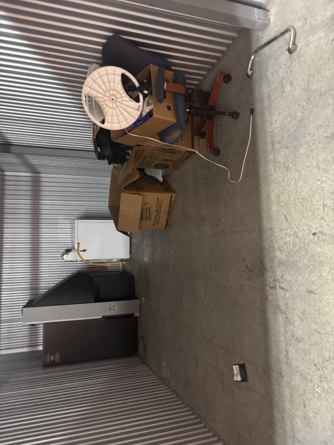 10 x 20 storage unit in Florissant, MO